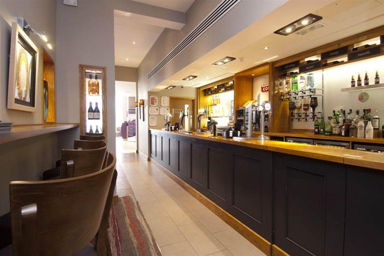 Premier Inn London City Extérieur photo
