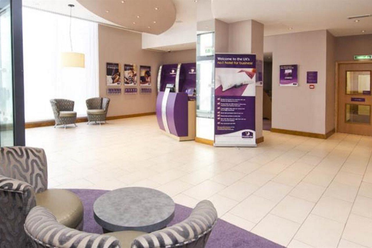 Premier Inn London City Extérieur photo