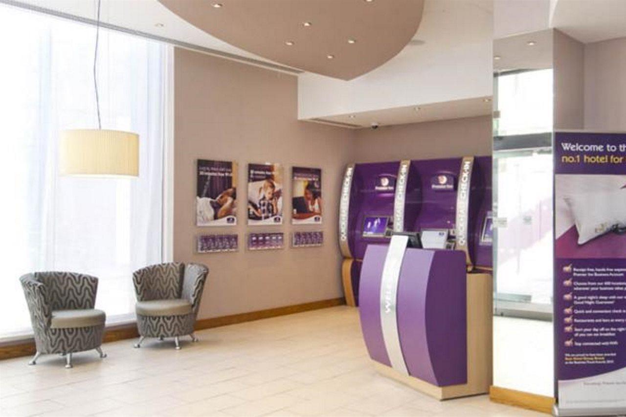 Premier Inn London City Extérieur photo