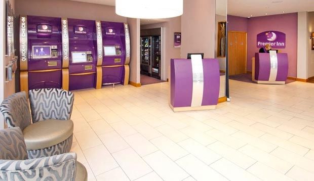 Premier Inn London City Extérieur photo